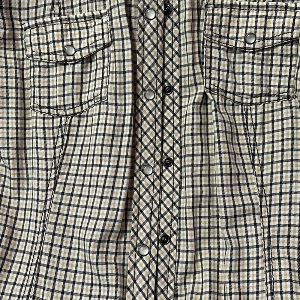 Long sleeve button down shirt. Western style. Checkered print. Snap buttons. - Picture 3 of 7